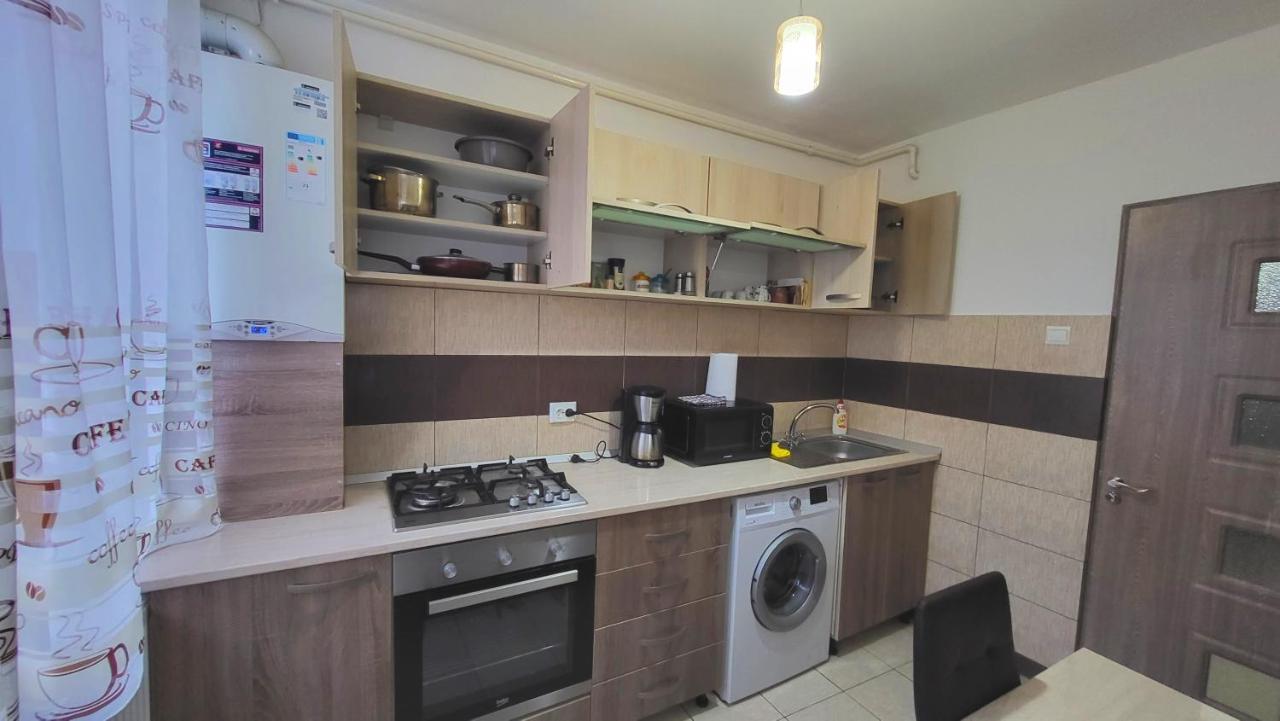 Apartament Navi Onesti Eksteriør billede