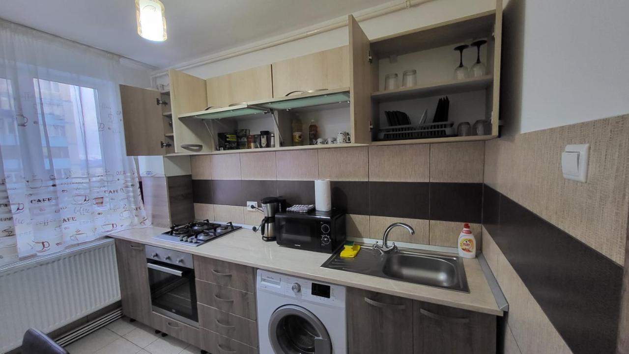 Apartament Navi Onesti Eksteriør billede