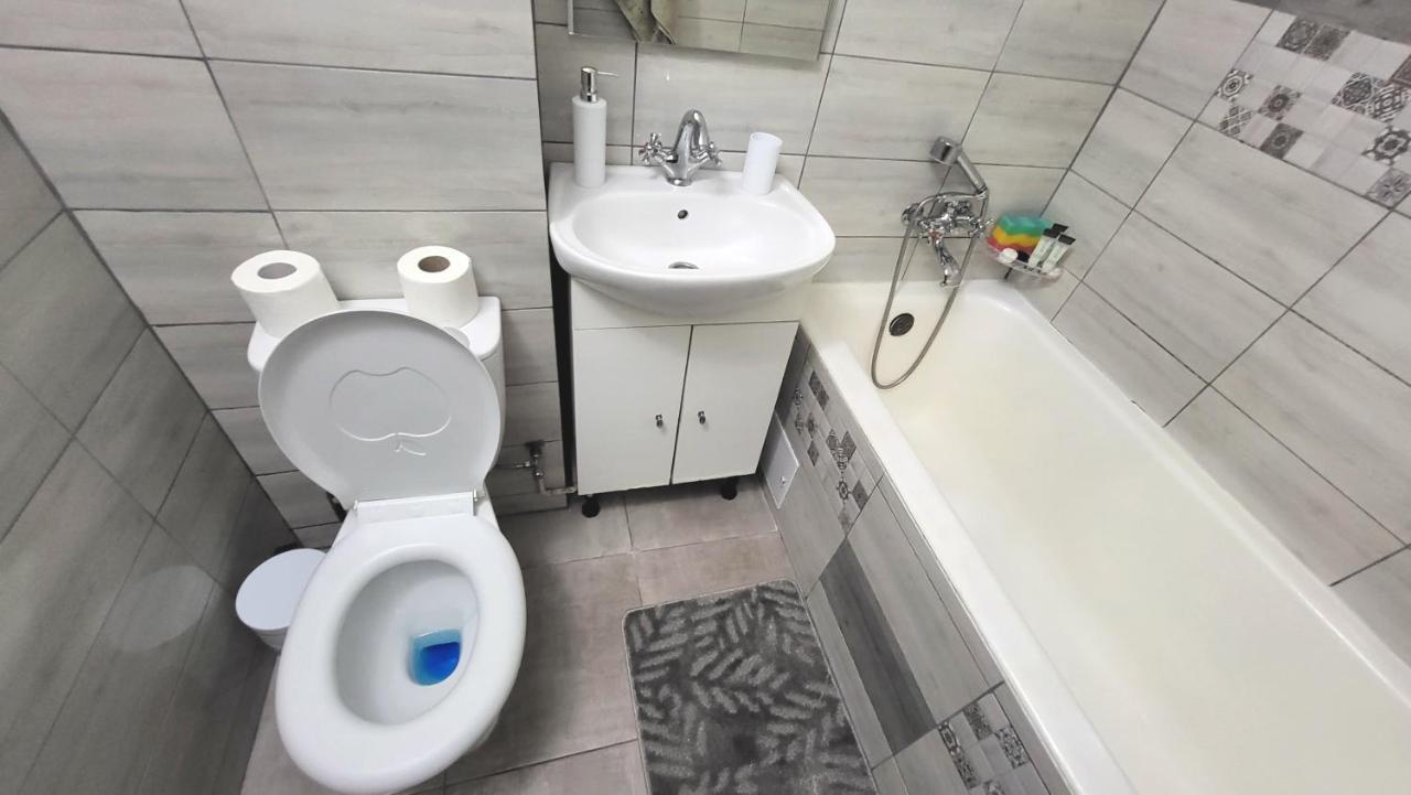 Apartament Navi Onesti Eksteriør billede